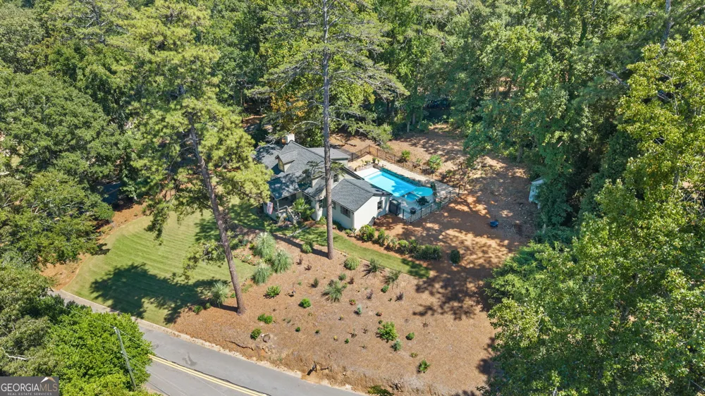 220 Plum Nelly RD Athens, GA 30606
