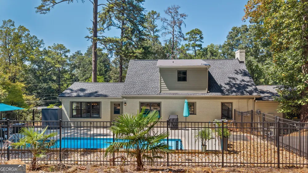 220 Plum Nelly RD Athens, GA 30606