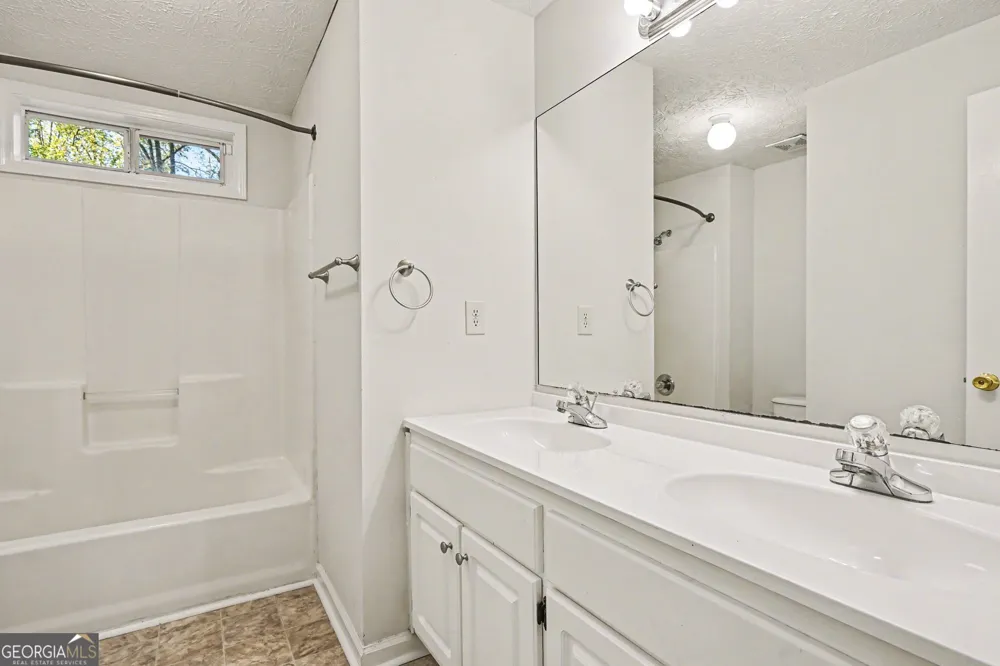 4083 Country LN Gainesville, GA 30507