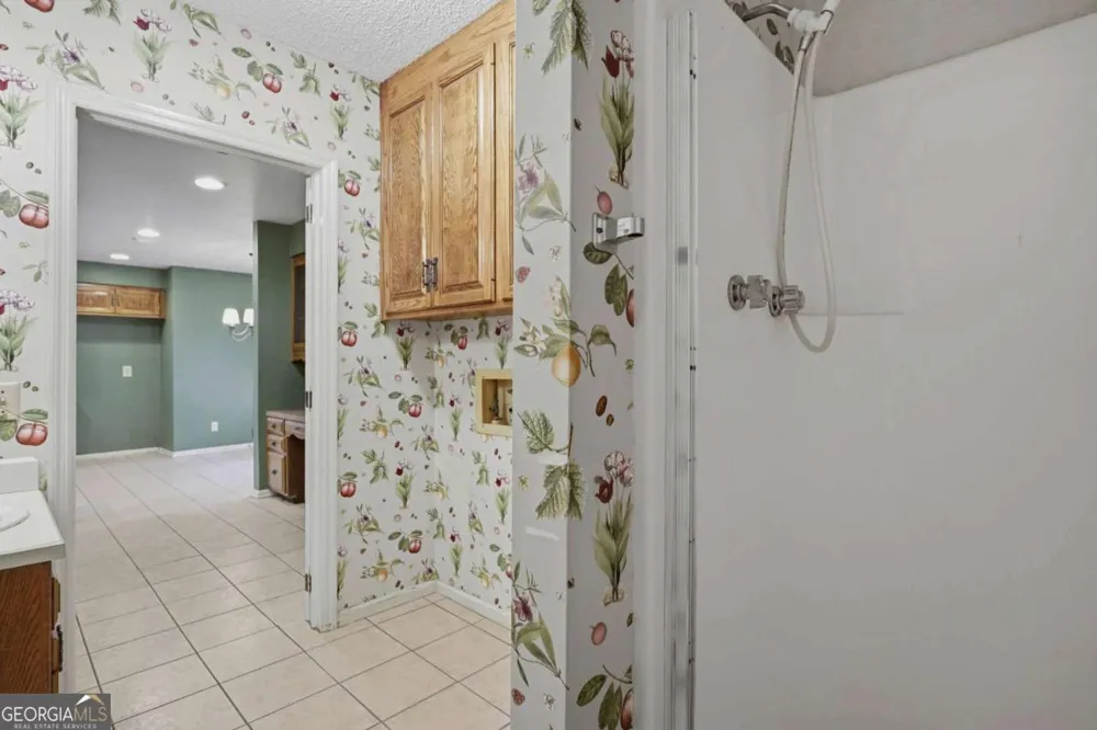 315 E College AVE Ashburn, GA 31714