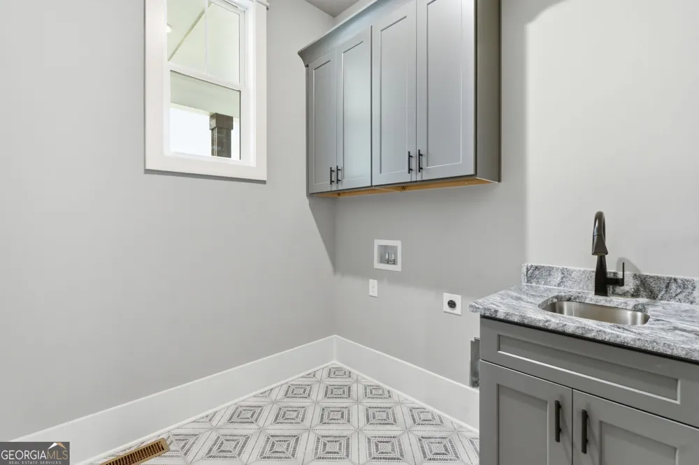 7381 Lazy Hammock WAY Flowery Branch, GA 30542
