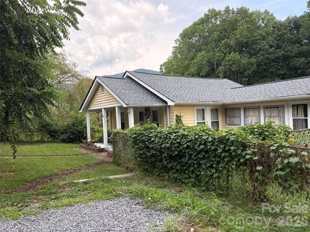 408 McCoy Cove Road Black Mountain, NC 28711