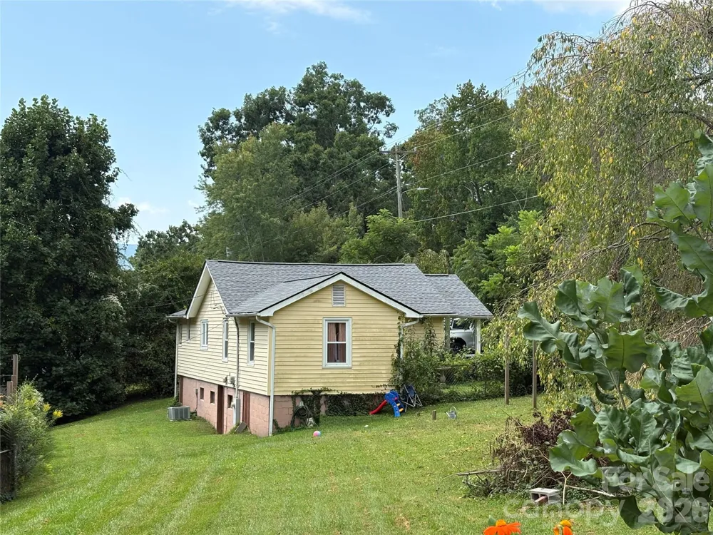 408 McCoy Cove Road Black Mountain, NC 28711
