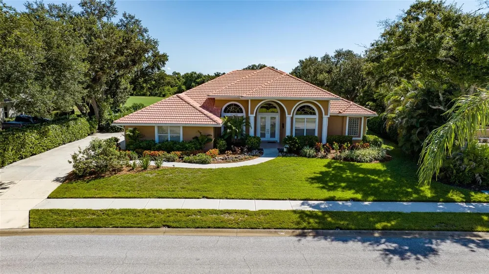 8437 EAGLE PRESERVE WAY Sarasota, FL 34241