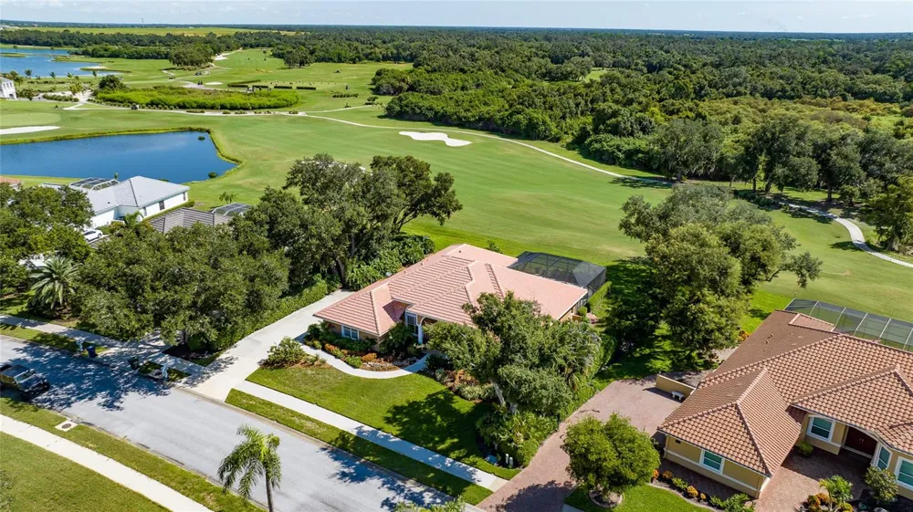 8437 EAGLE PRESERVE WAY Sarasota, FL 34241