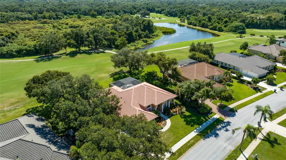 8437 EAGLE PRESERVE WAY Sarasota, FL 34241