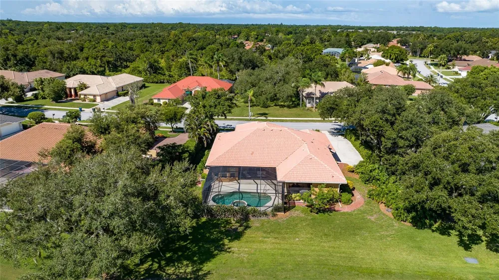 8437 EAGLE PRESERVE WAY Sarasota, FL 34241