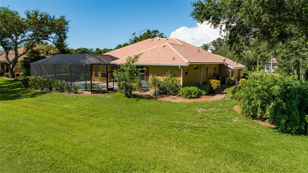 8437 EAGLE PRESERVE WAY Sarasota, FL 34241