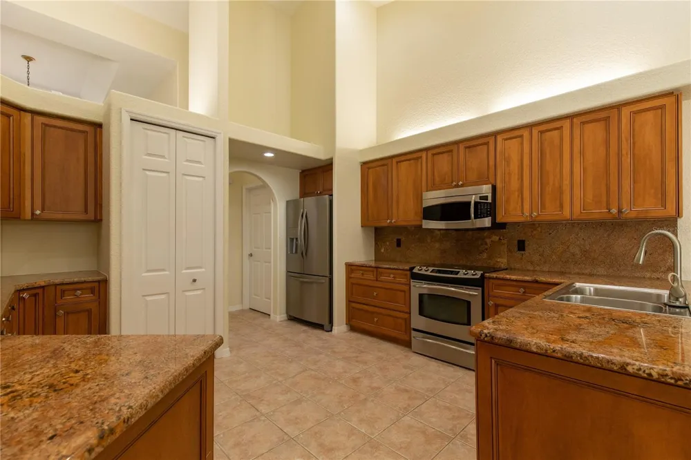 8437 EAGLE PRESERVE WAY Sarasota, FL 34241