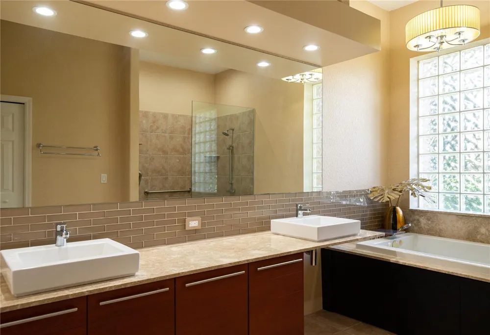 8437 EAGLE PRESERVE WAY Sarasota, FL 34241