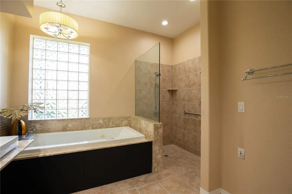 8437 EAGLE PRESERVE WAY Sarasota, FL 34241
