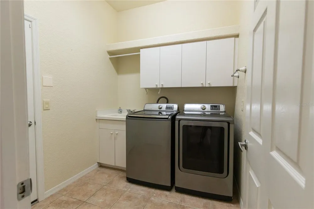 8437 EAGLE PRESERVE WAY Sarasota, FL 34241