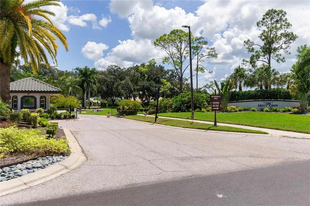 8437 EAGLE PRESERVE WAY Sarasota, FL 34241