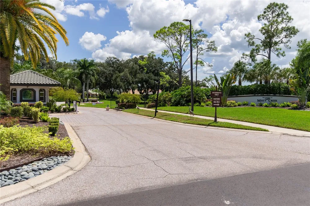 8437 EAGLE PRESERVE WAY Sarasota, FL 34241