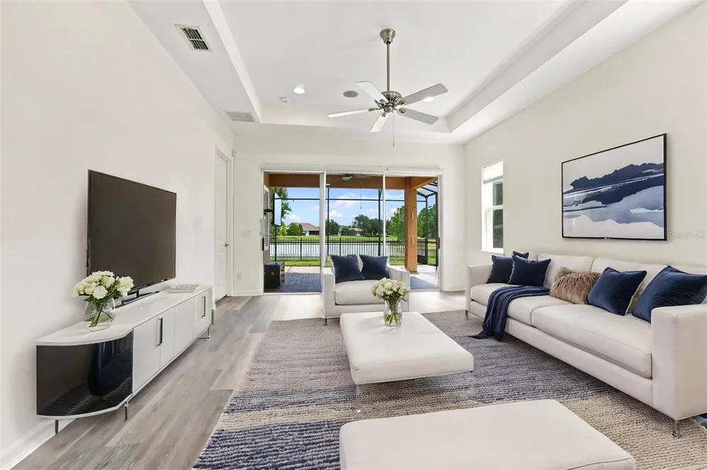 1051 GARDENSHIRE LANE Deland, FL 32724