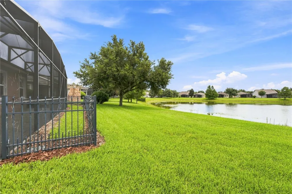 1051 GARDENSHIRE LANE Deland, FL 32724