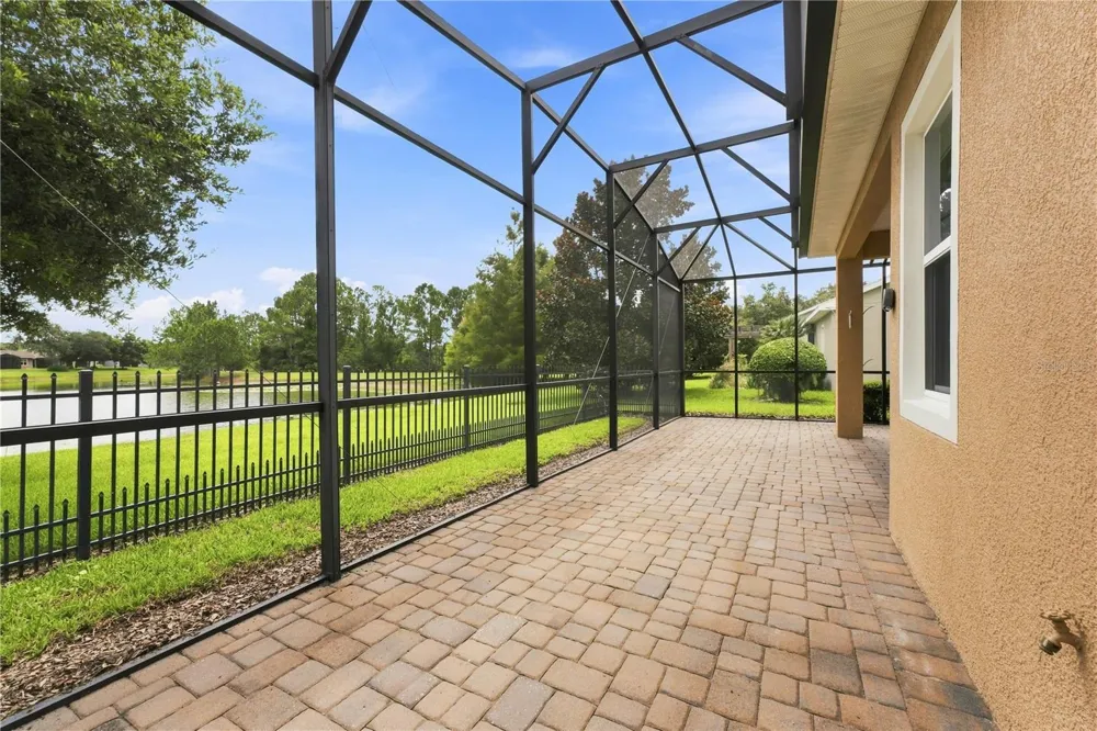1051 GARDENSHIRE LANE Deland, FL 32724