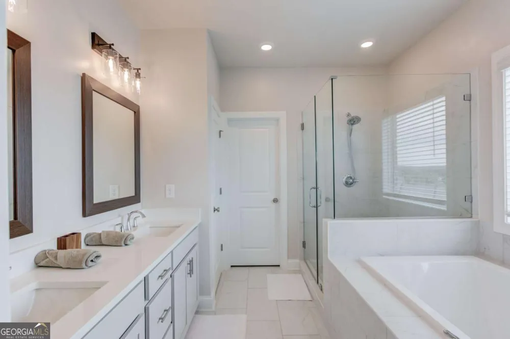 5217 Riden CT Buford, GA 30518