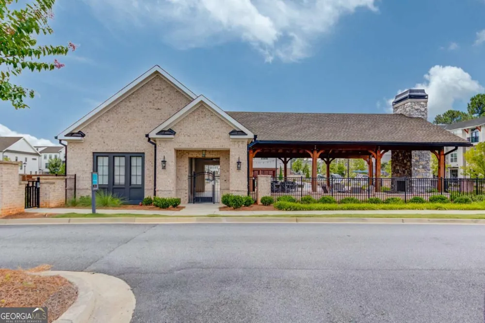 5217 Riden CT Buford, GA 30518