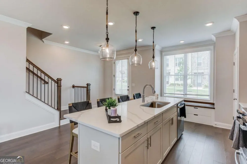 5217 Riden CT Buford, GA 30518