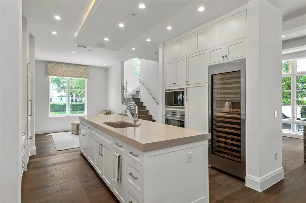 125 S INTERLACHEN AVENUE #1 Winter Park, FL 32789