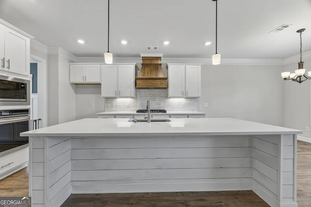 2504 Creekside XING Monroe, GA 30656