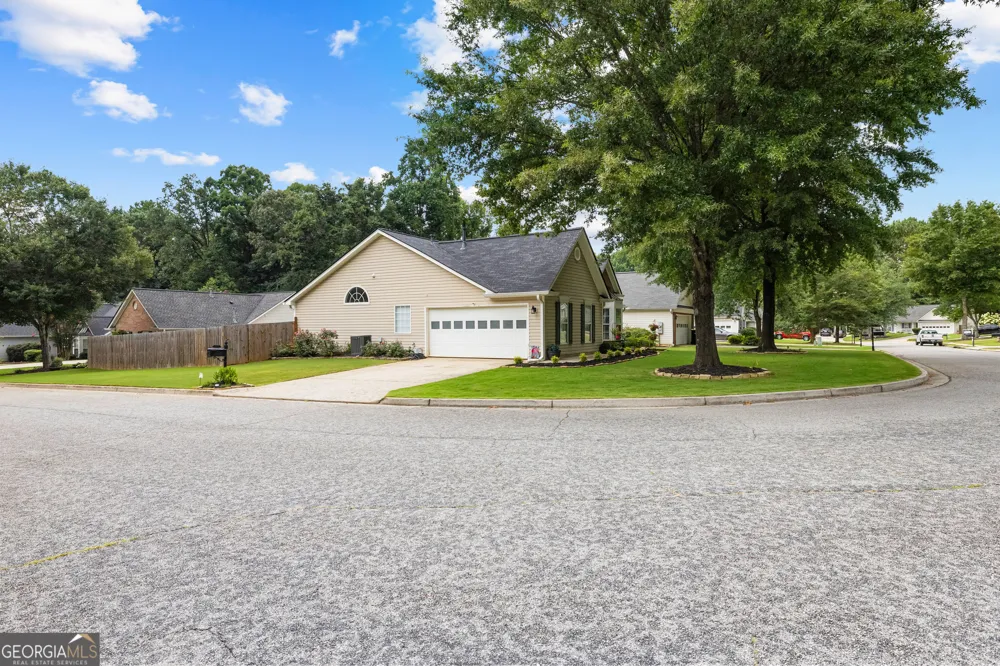 148 Lake Cove Approach Newnan, GA 30265