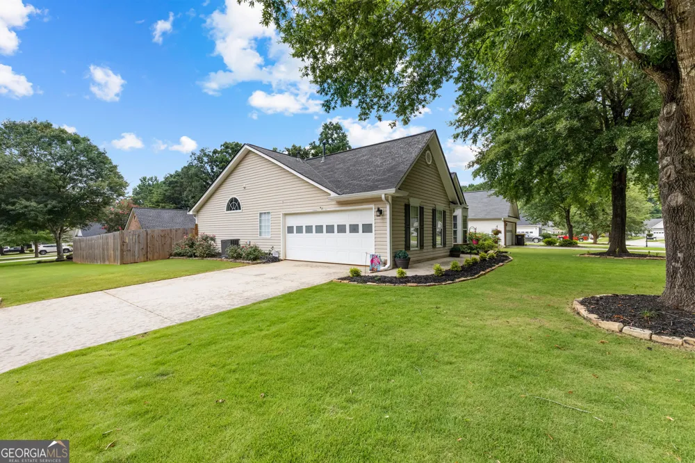 148 Lake Cove Approach Newnan, GA 30265