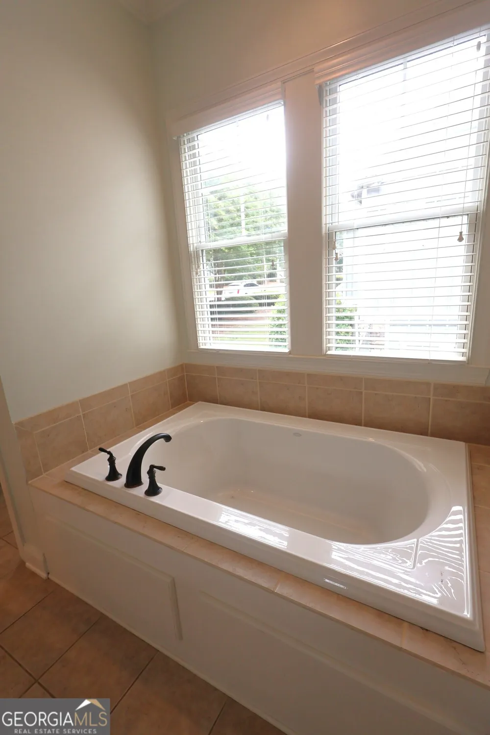 1081 Starboard DR Greensboro, GA 30642
