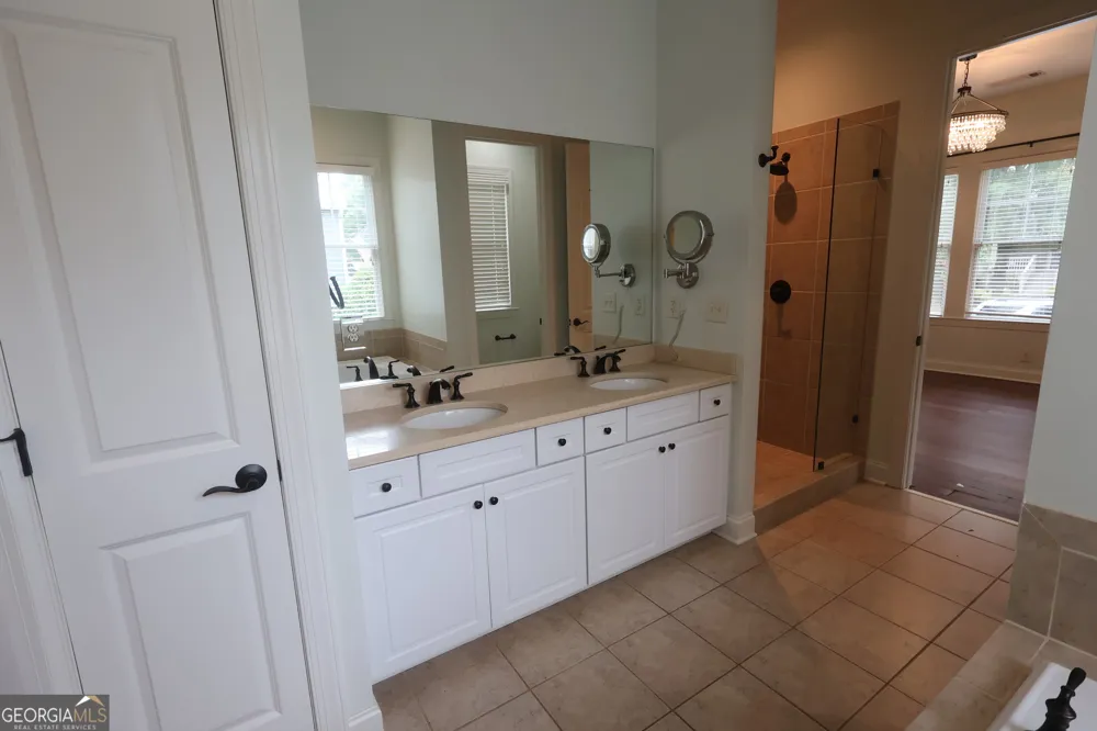1081 Starboard DR Greensboro, GA 30642