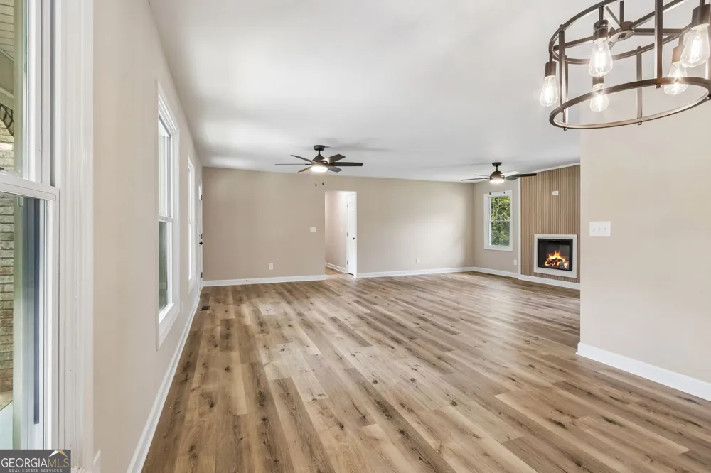 2526 Hamill DR Buford, GA 30519