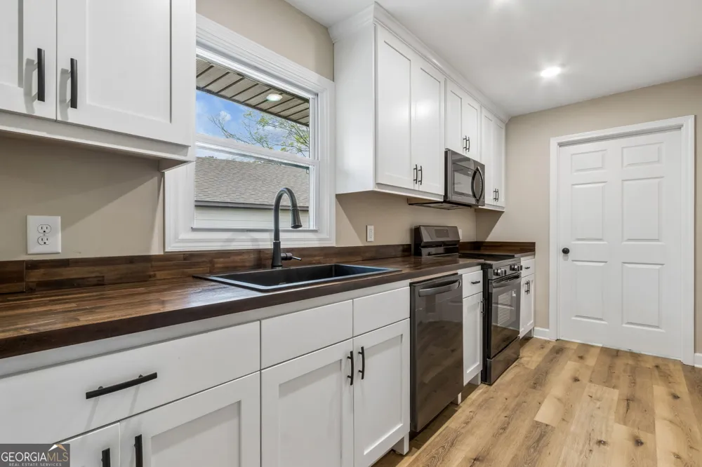 2526 Hamill DR Buford, GA 30519