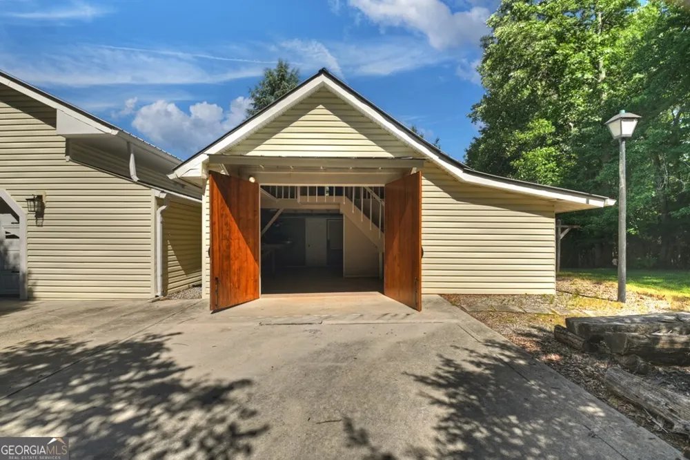 159 Victoria DR Blairsville, GA 30512