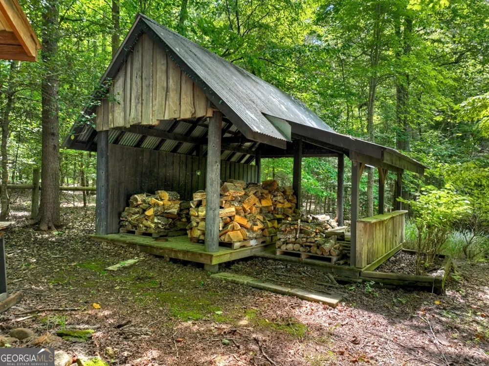 159 Victoria DR Blairsville, GA 30512