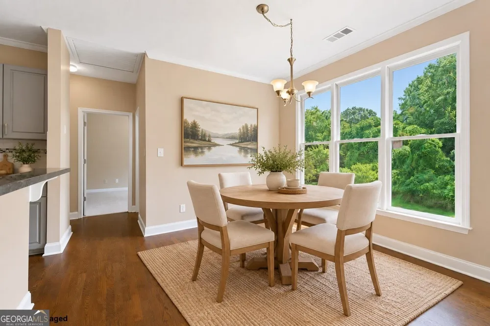 93 Overlook CIR Dawsonville, GA 30534