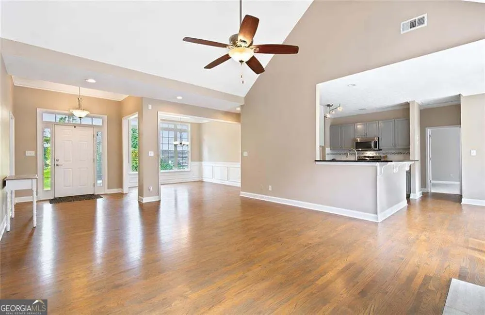 93 Overlook CIR Dawsonville, GA 30534