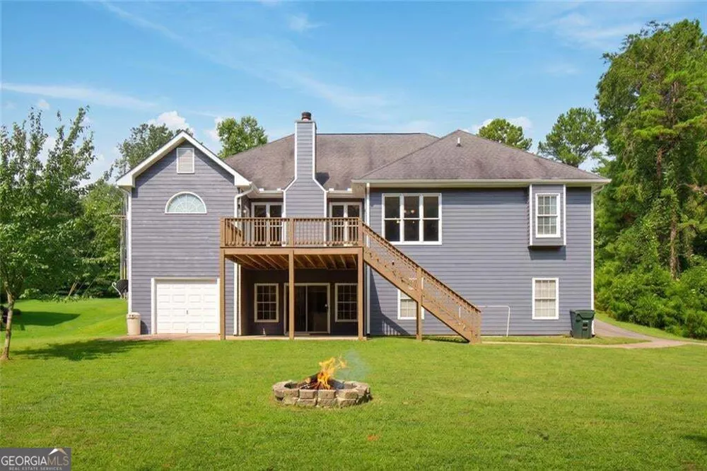 93 Overlook CIR Dawsonville, GA 30534