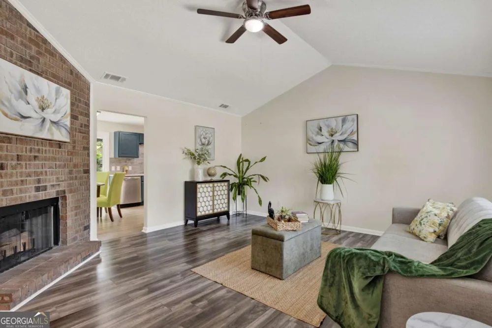 325 Forrest AVE Savannah, GA 31404