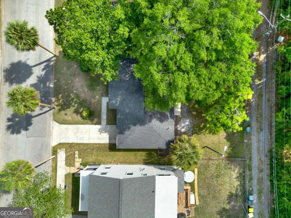 325 Forrest AVE Savannah, GA 31404