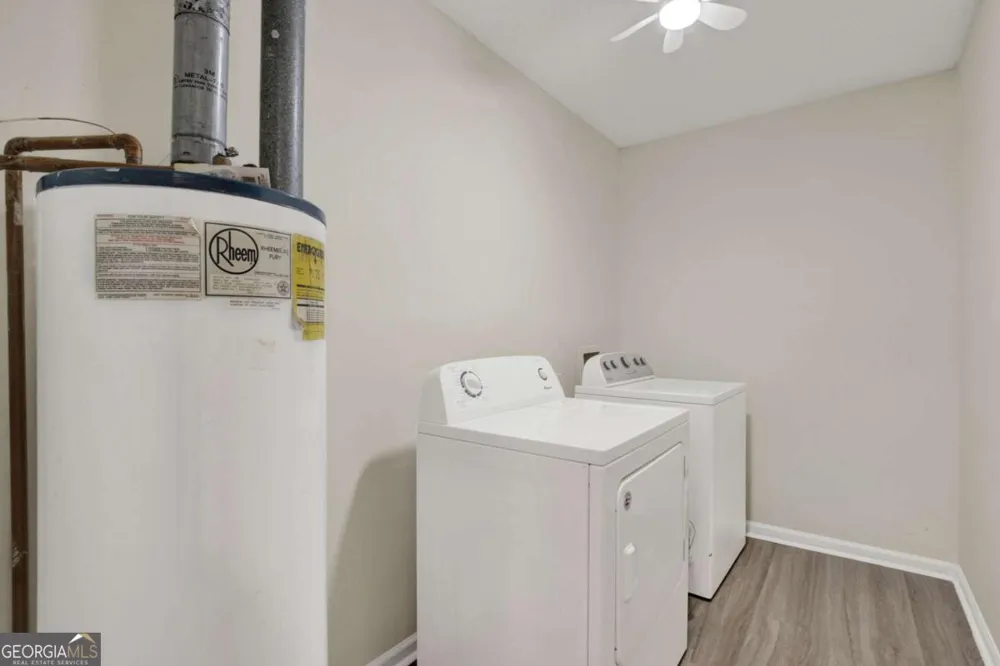 325 Forrest AVE Savannah, GA 31404
