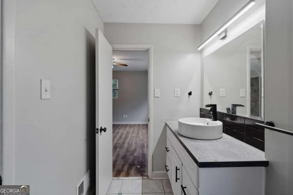 6005 Randy LN Ellenwood, GA 30294