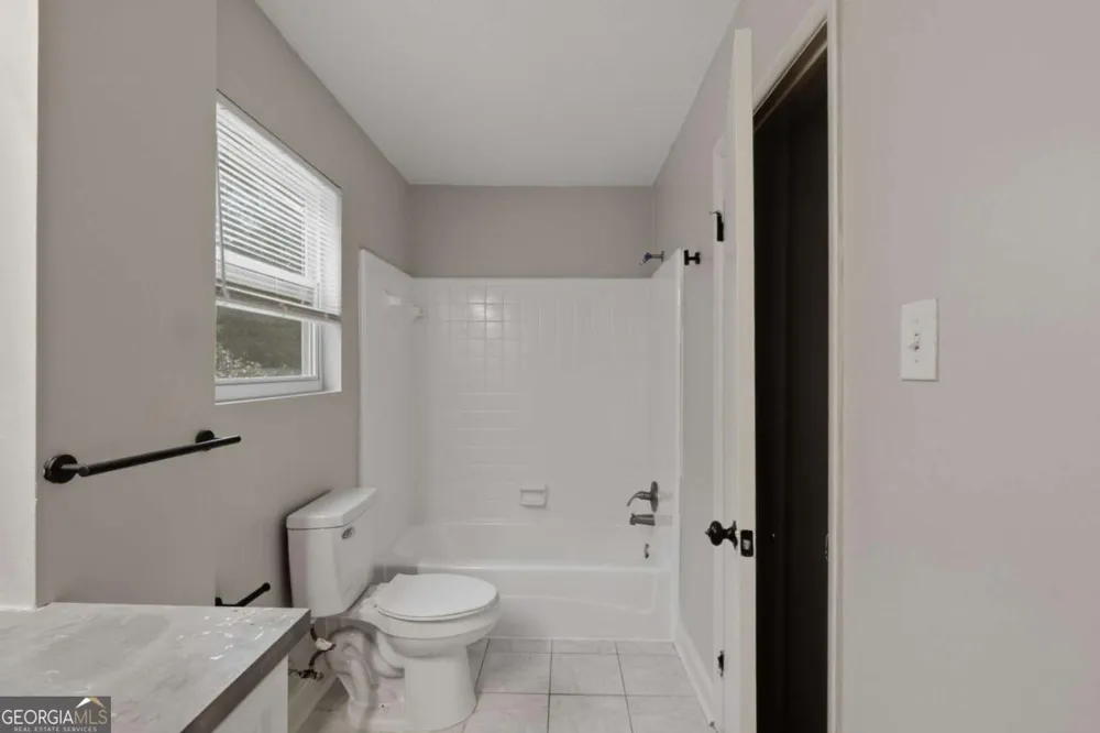 6005 Randy LN Ellenwood, GA 30294