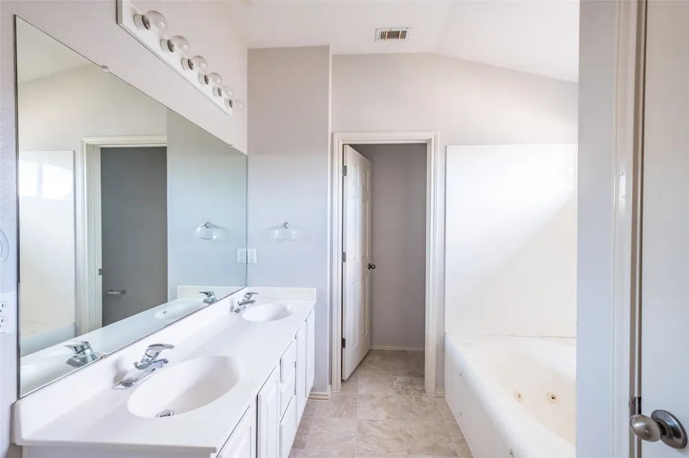 14424 Lilley Brook Cove Austin, TX 78717