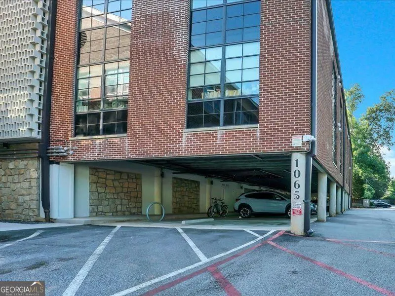 1065 United AVE SE Atlanta, GA 30316