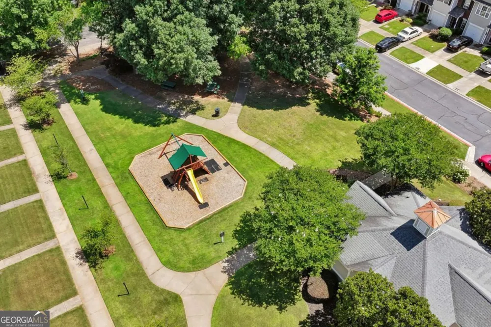 332 Azalea CIR Cumming, GA 30040