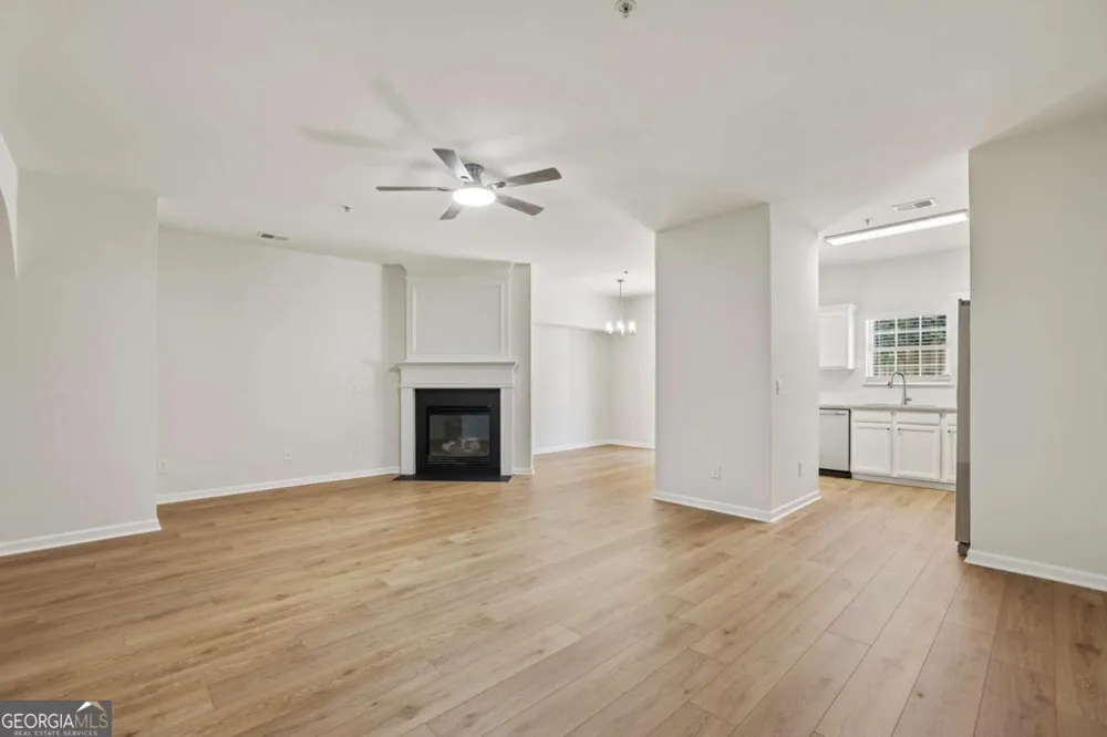332 Azalea CIR Cumming, GA 30040