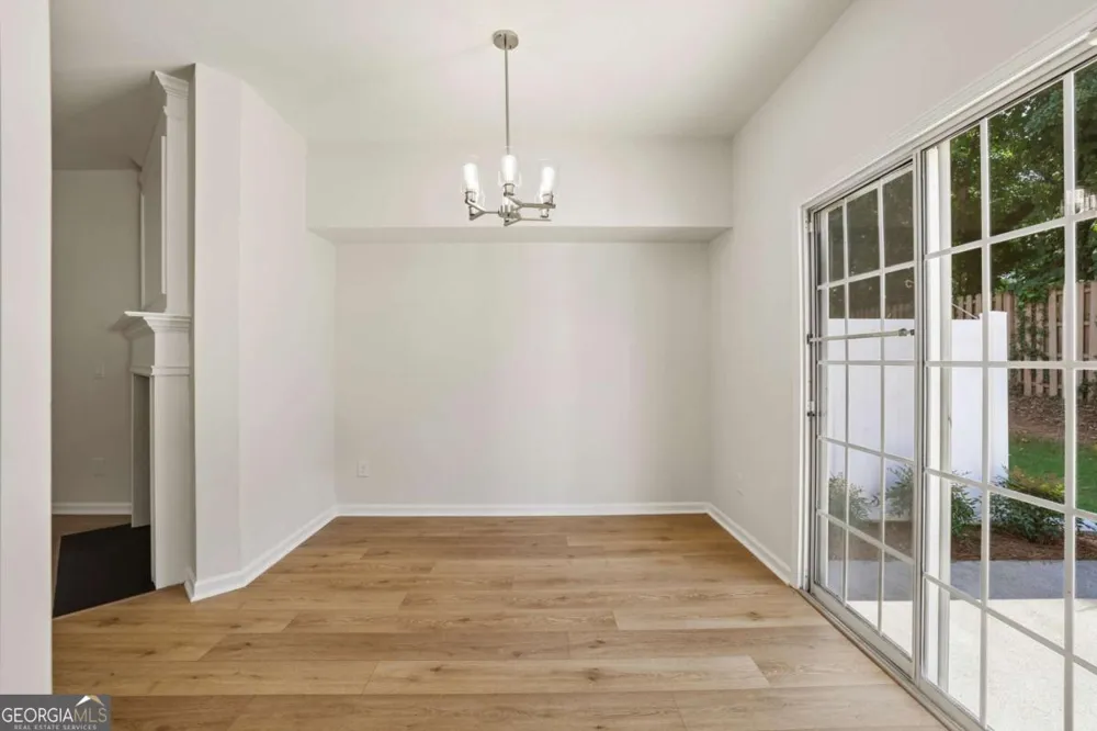 332 Azalea CIR Cumming, GA 30040