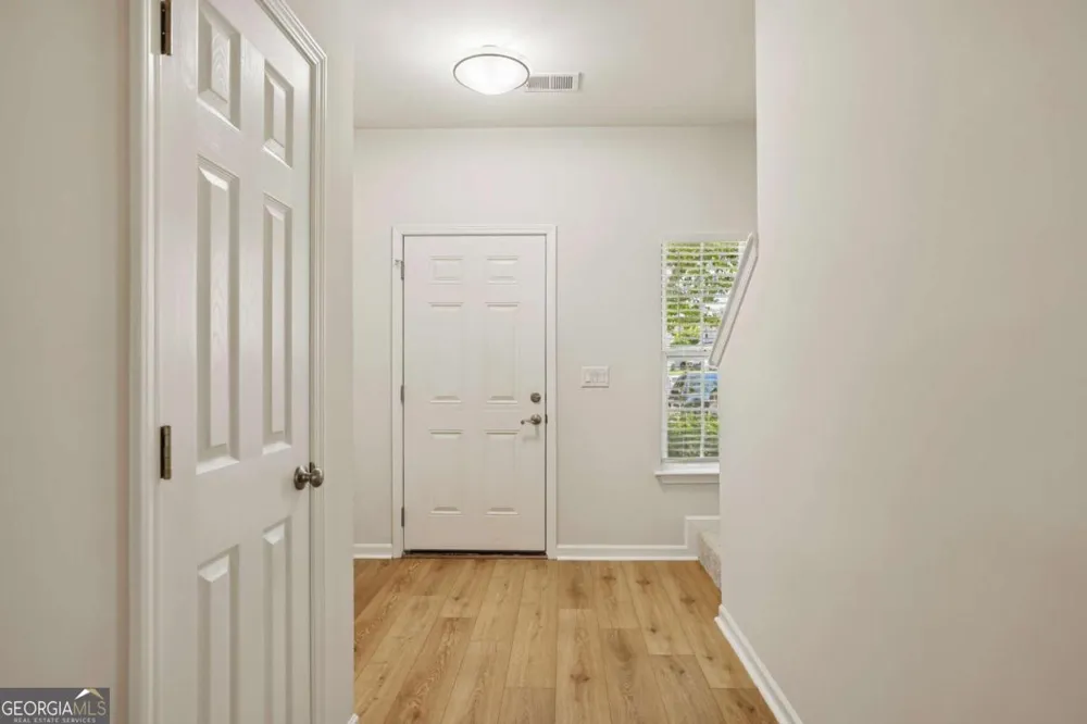 332 Azalea CIR Cumming, GA 30040