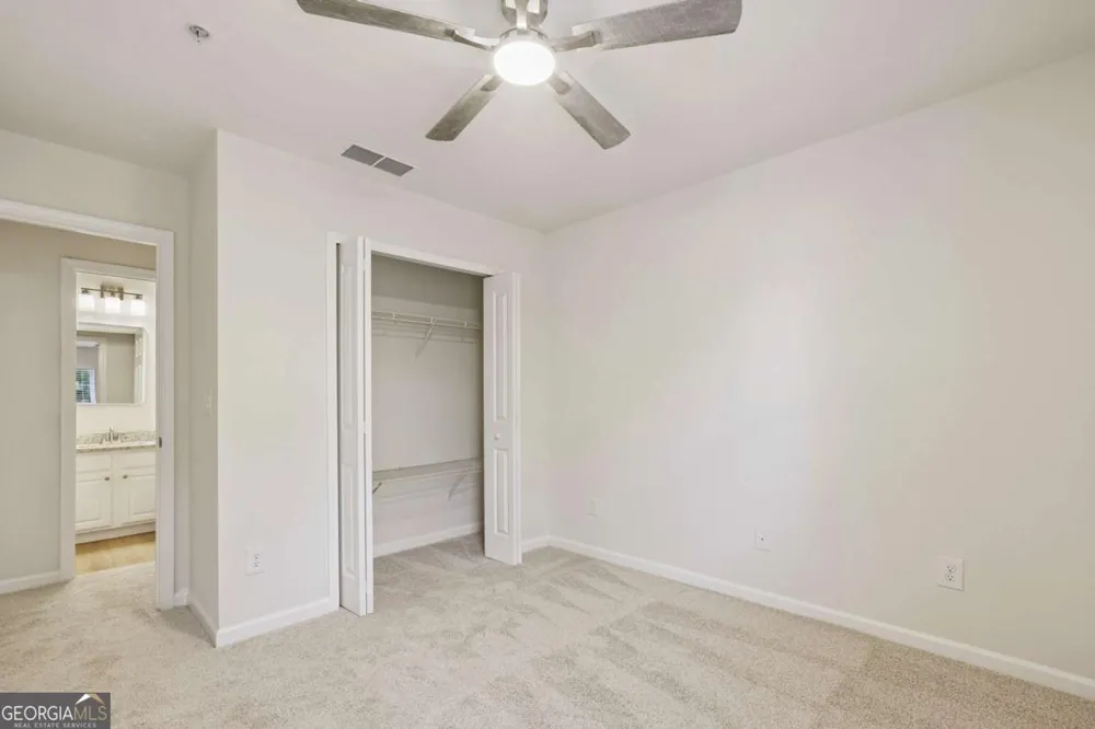 332 Azalea CIR Cumming, GA 30040