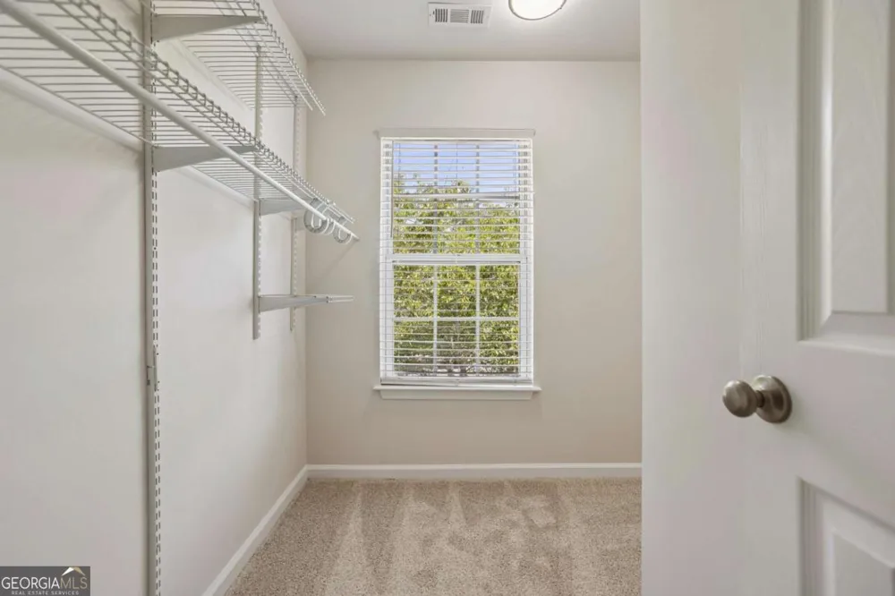 332 Azalea CIR Cumming, GA 30040